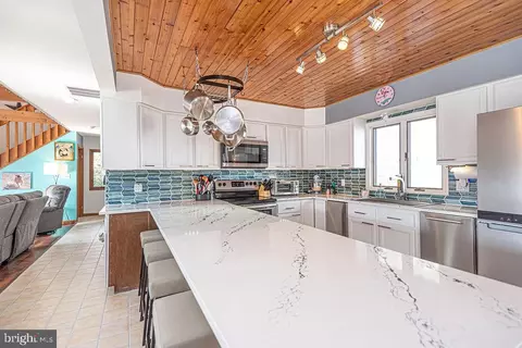 Kitchen - 11 Clipper Ct, Ocean Pines, MD 21811 photo 3 of 6