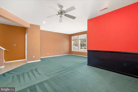 Living - 400 Williams St #12, Berlin, MD 21811 photo 12 of 14