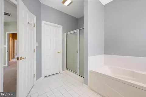 Entry Way - 400 Williams St #12, Berlin, MD 21811 photo 2 of 2