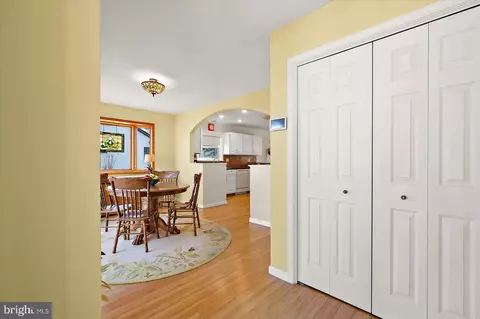 Entry Way - 3 Ebb Tide Ct, Ocean Pines, MD 21811 photo 4 of 5