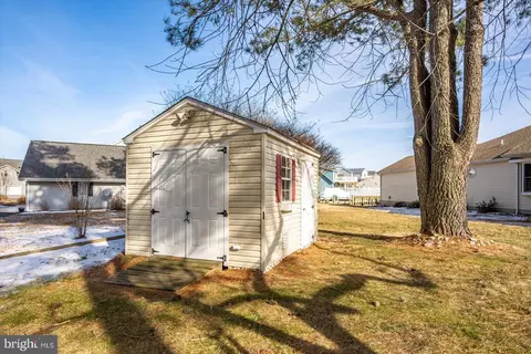 Exterior - 3 Ebb Tide Ct, Ocean Pines, MD 21811 photo 6 of 18