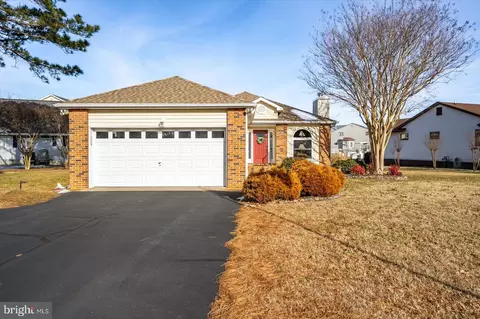 Exterior - 3 Ebb Tide Ct, Ocean Pines, MD 21811 photo 3 of 18