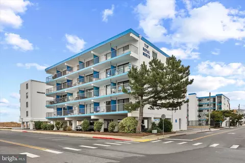 7 127th St #403N, Ocean City, MD 21842