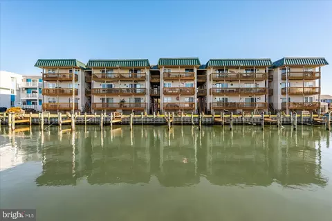2811 Plover Dr #305, Ocean City, MD 21842