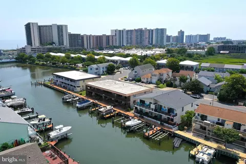 128 Captains Quarters Rd #203, Ocean City, MD 21842