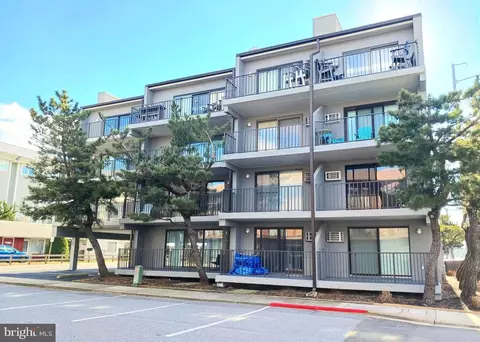 17 70th St #18, Ocean City, MD 21842