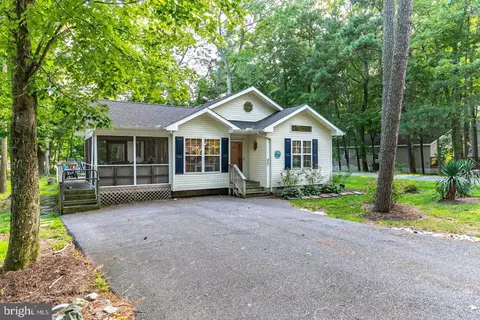 40 Birdnest Dr, Ocean Pines, MD 21811