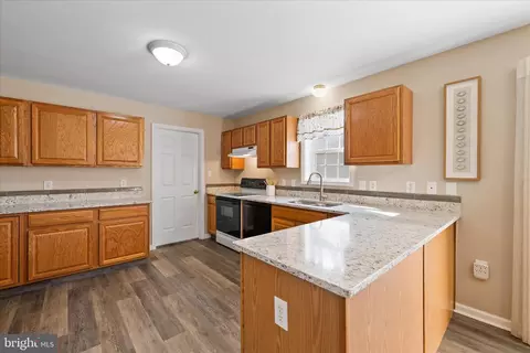 Kitchen - 26 White Crane Dr, Berlin, MD 21811 photo 1 of 2