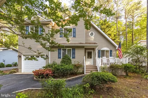 29 Pinehurst Rd, Ocean Pines, MD 21811
