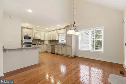 Kitchen - 9409 Whitetail Ct, Berlin, MD 21811 photo 4 of 4