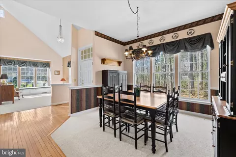 Dining - 5 Freeport Ln, Berlin, MD 21811 photo 2 of 6