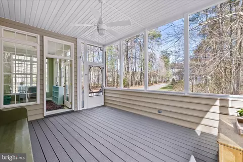 Exterior - 5 Freeport Ln, Berlin, MD 21811 photo 7 of 12