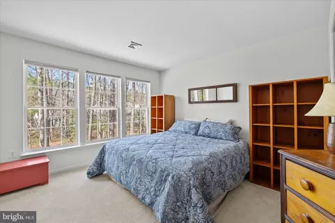 Bedroom - 5 Freeport Ln, Berlin, MD 21811 photo 4 of 6