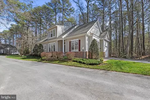 Exterior - 5 Freeport Ln, Berlin, MD 21811 photo 4 of 12