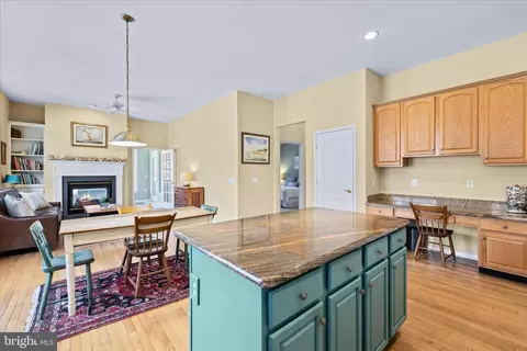 Kitchen - 5 Freeport Ln, Berlin, MD 21811 photo 4 of 8