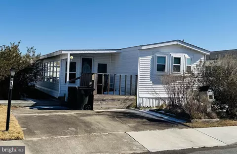 414 Nautical Ln, Ocean City, MD 21842