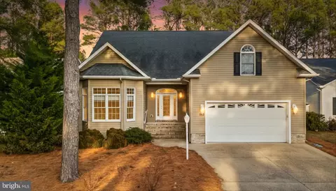Exterior - 240 Teal Cir, Ocean Pines, MD 21811 photo 2 of 8