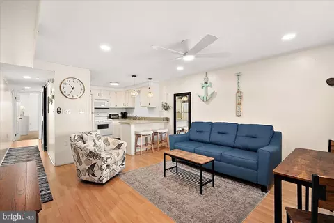 9 41st St #320, Ocean City, MD 21842