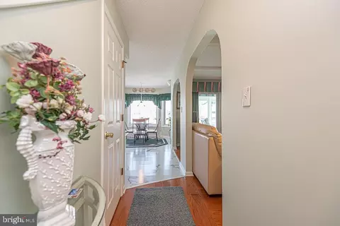 Entry Way - 7 Leslie Mews, Ocean Pines, MD 21811 photo 4 of 15