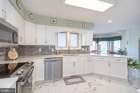 Kitchen - 7 Leslie Mews, Ocean Pines, MD 21811 photo 5 of 8