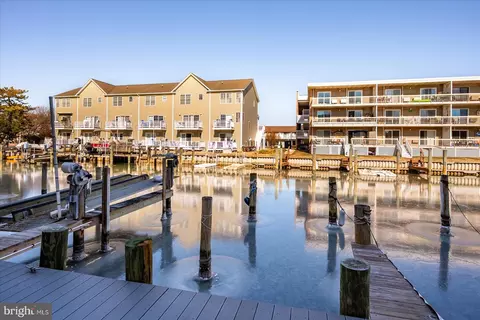 606 Dory Rd #104, Ocean City, MD 21842