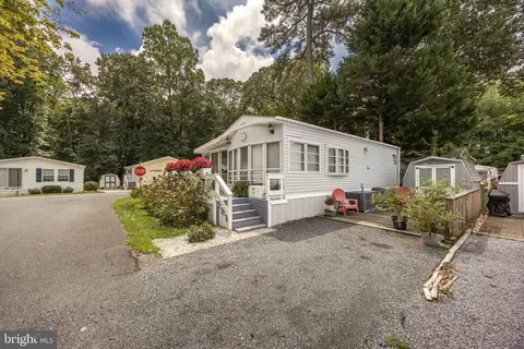 273 Woodhaven Ct, Berlin, MD 21811