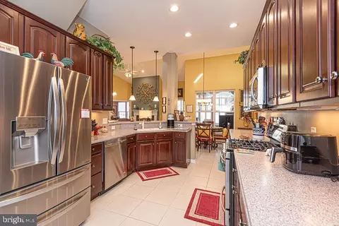 Kitchen - 10 Cambridge Pl, Ocean Pines, MD 21811 photo 4 of 6