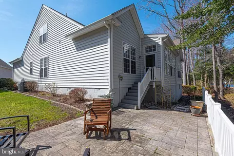 Exterior - 10 Cambridge Pl, Ocean Pines, MD 21811 photo 8 of 11