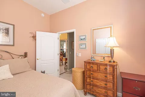 Bedroom - 10 Cambridge Pl, Ocean Pines, MD 21811 photo 4 of 11