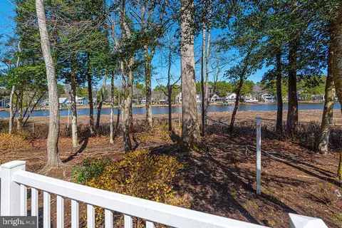 Exterior - 10 Cambridge Pl, Ocean Pines, MD 21811 photo 6 of 11