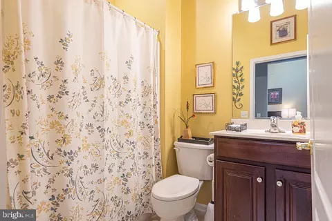Bath - 10 Cambridge Pl, Ocean Pines, MD 21811 photo 2 of 9