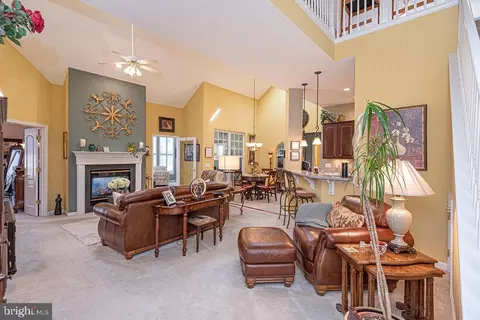 Living - 10 Cambridge Pl, Ocean Pines, MD 21811 photo 2 of 4
