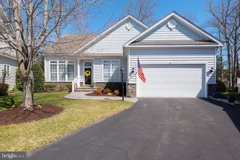 10 Cambridge Pl, Ocean Pines, MD 21811