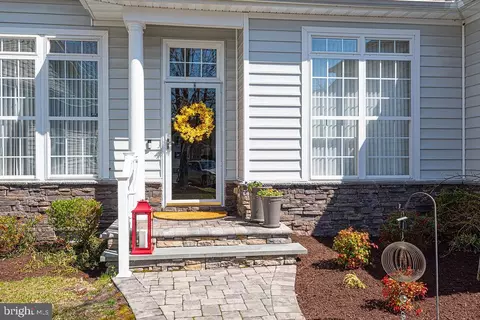 Exterior - 10 Cambridge Pl, Ocean Pines, MD 21811 photo 2 of 11