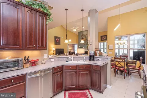 Kitchen - 10 Cambridge Pl, Ocean Pines, MD 21811 photo 6 of 6