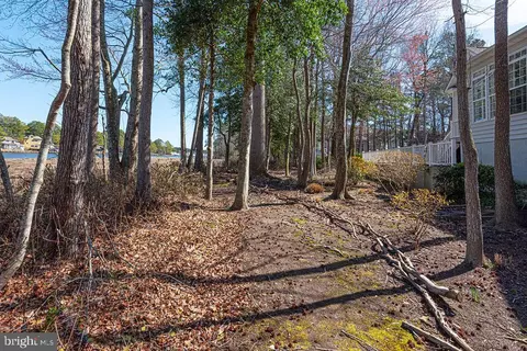Exterior - 10 Cambridge Pl, Ocean Pines, MD 21811 photo 10 of 11
