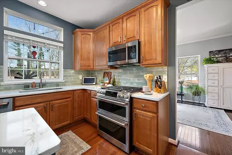 Kitchen - 317 Powell Cir, Berlin, MD 21811 photo 3 of 11