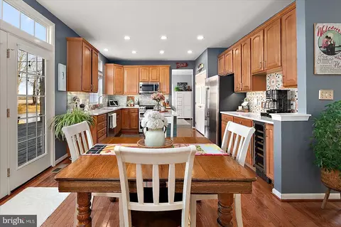 Kitchen - 317 Powell Cir, Berlin, MD 21811 photo 10 of 11