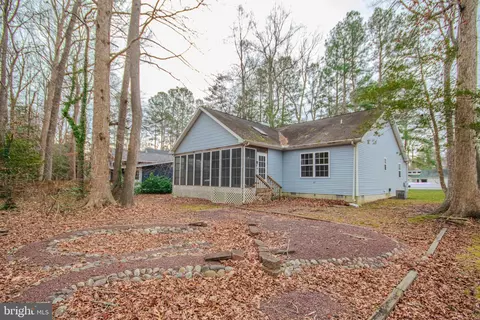 Exterior - 18 Southwind Ct, Ocean Pines, MD 21811 photo 8 of 9