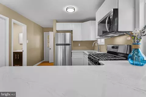 Kitchen - 26 Castle Dr, Ocean Pines, MD 21811 photo 2 of 4
