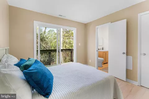 Bedroom - 26 Castle Dr, Ocean Pines, MD 21811 photo 8 of 13