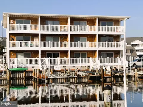 153 Newport Bay Dr #2, Ocean City, MD 21842