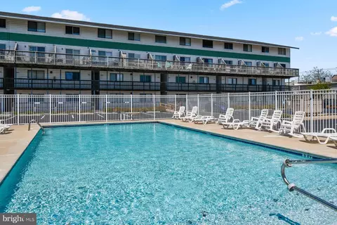 104 127th St #121, Ocean City, MD 21842