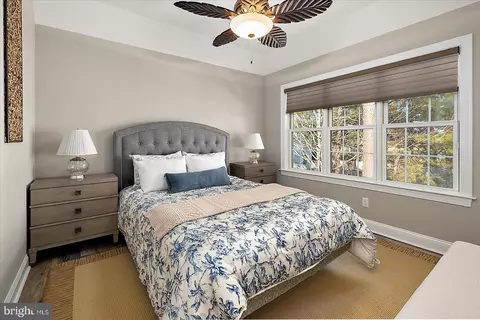 Bedroom - 9515 Harbor Lights Dr, Berlin, MD 21811 photo 12 of 13