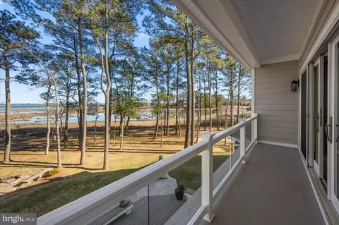 Exterior - 9515 Harbor Lights Dr, Berlin, MD 21811 photo 5 of 20