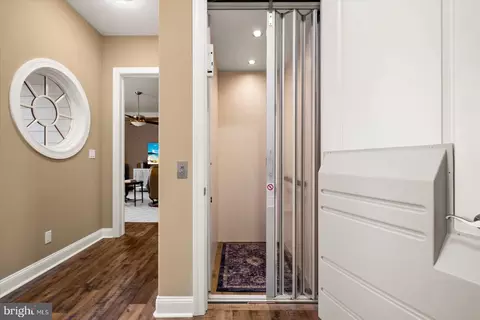 Entry Way - 9515 Harbor Lights Dr, Berlin, MD 21811 photo 22 of 28