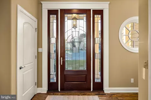 Entry Way - 9515 Harbor Lights Dr, Berlin, MD 21811 photo 2 of 28