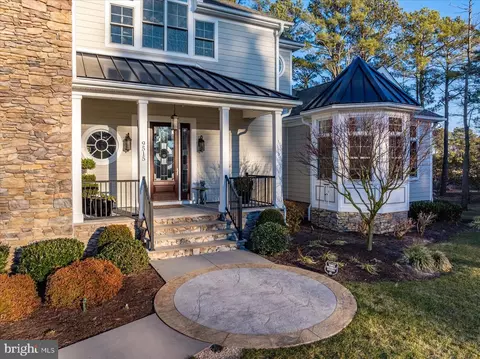 Exterior - 9515 Harbor Lights Dr, Berlin, MD 21811 photo 3 of 20