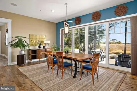 Dining - 9515 Harbor Lights Dr, Berlin, MD 21811 photo 3 of 8