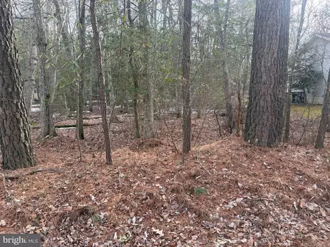 34 Robin Hood Trl, Ocean Pines, MD 21811